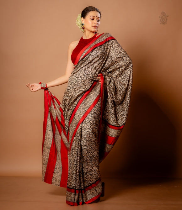 Handwoven Pure Mulberry Bengal Silk Saree Red and Black
