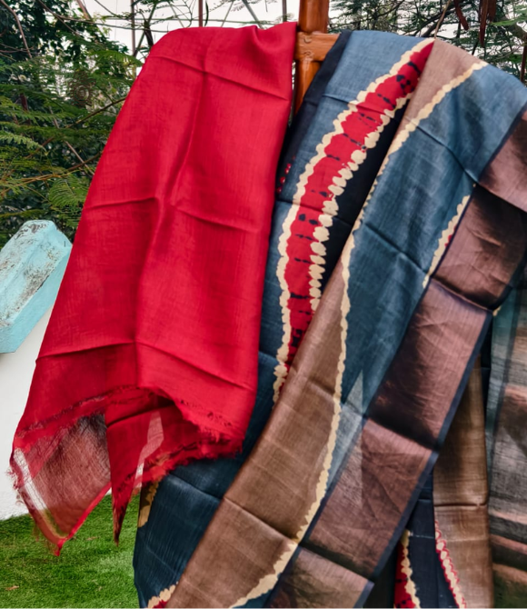Shibori Tussar Multicolour Saree Variant 4