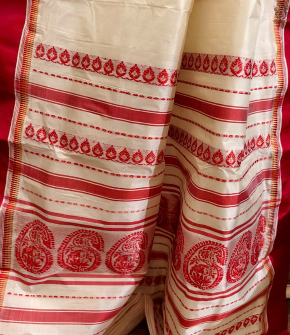 Koriyal Garad Silk Saree Red - White