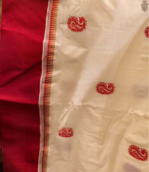 Koriyal Garad Silk Saree Red - White