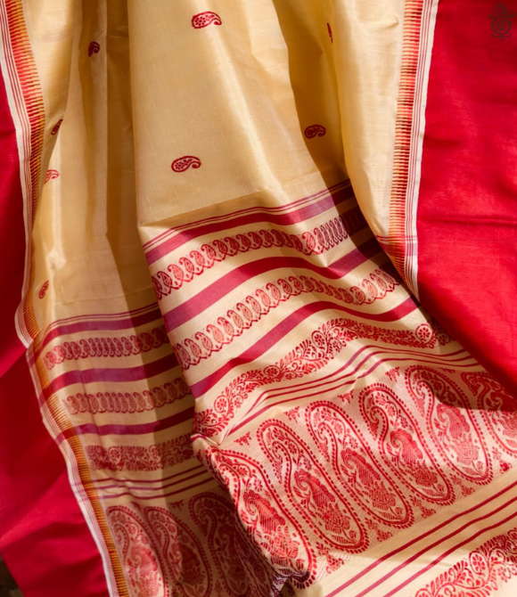 Koriyal Garad Silk Saree Red - Beige