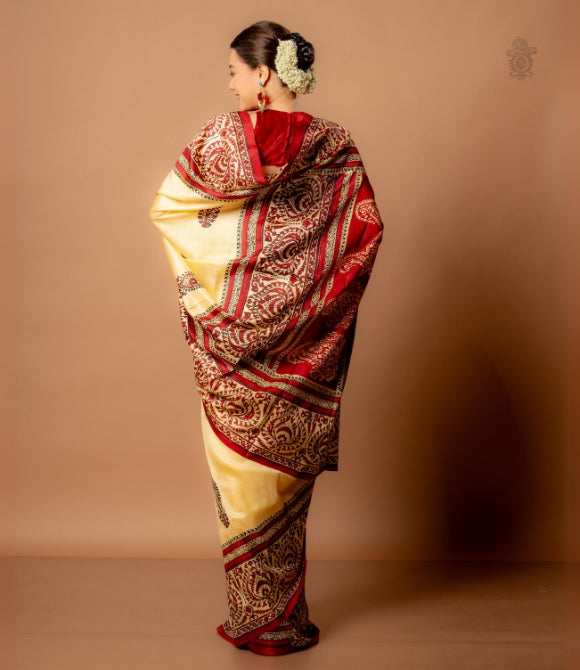 Handwoven Pure Mulberry Bengal Silk Saree Cream - Red - Black