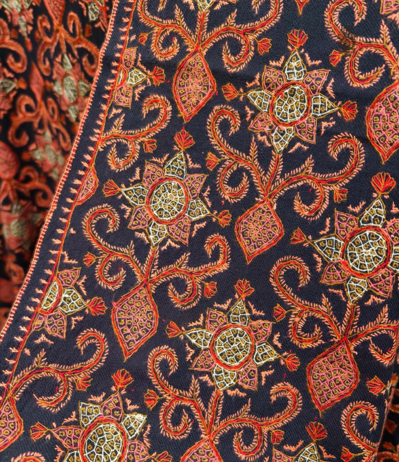 Fine Wool Hand Embroided Kashmiri Shawl