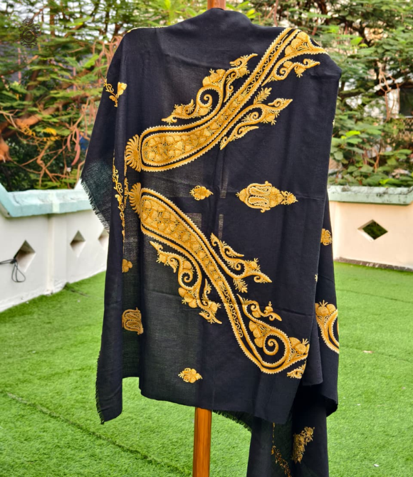 Fine Wool Kashmiri Shawl Black Ari
