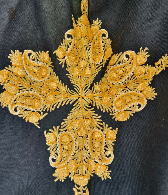 Fine Wool Kashmiri Shawl Black Ari