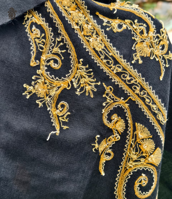 Fine Wool Kashmiri Shawl Black Ari