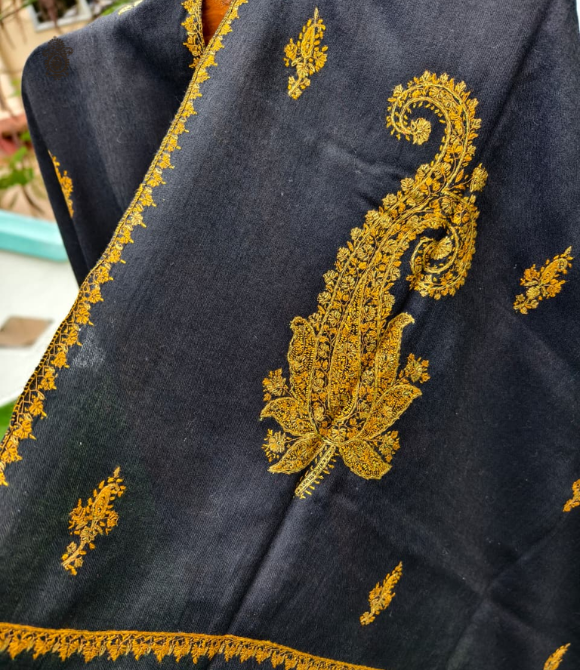 Fine Wool Hand Embroided Kashmiri Shawl