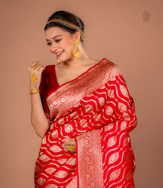 Handwoven Pure Bridal Benarasi Cutwork Saree Grand Red