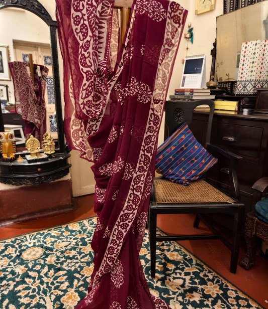 Deep Maroon Ethnic Printed Chiffon Saree