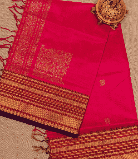 Handwoven Korvai Silk Cotton Handloom Saree - Fuchsia Pink