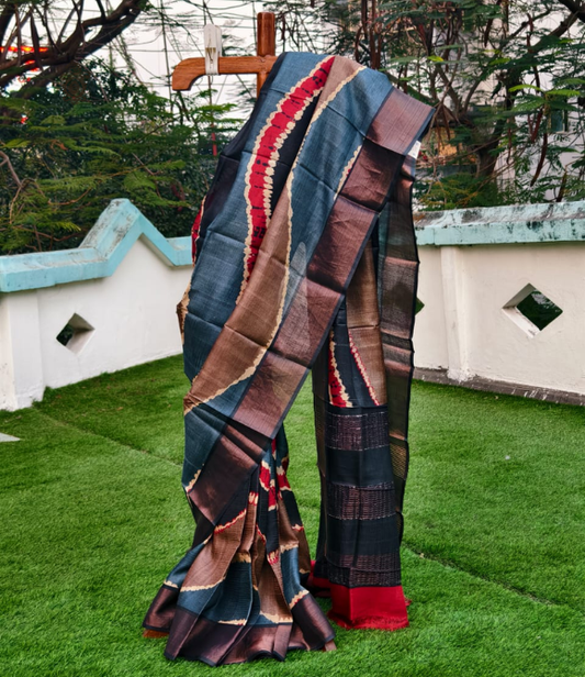 Shibori Tussar Multicolour Saree Variant 4