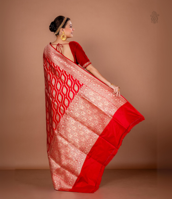 Handwoven Pure Bridal Benarasi Cutwork Saree Grand Red