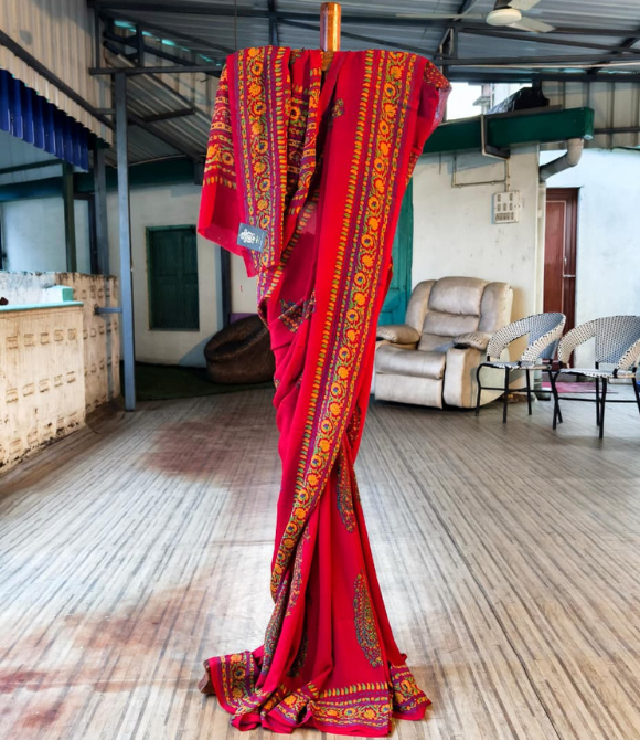 Handwoven Pure Silk Chinnon Saree Red - Multicolour