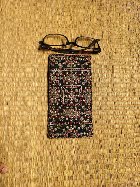 Black Kutch Hand-Embroidered Spec Case